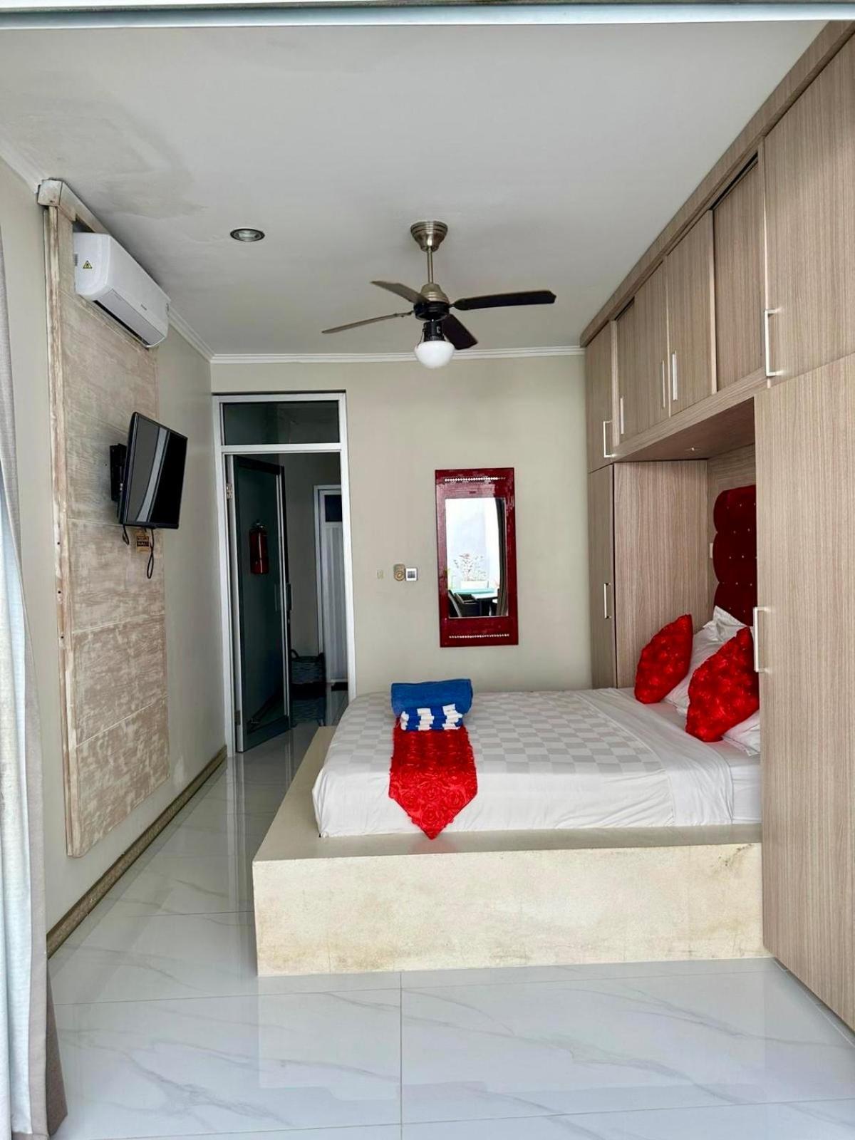 Kuta Regency B10 One Bedroom Villa Bagian luar foto