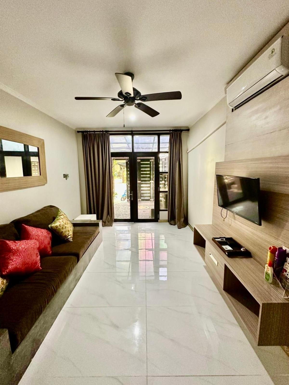 Kuta Regency B10 One Bedroom Villa Bagian luar foto